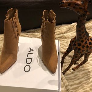 Sexy 4” Aldo Seude Heel Boots